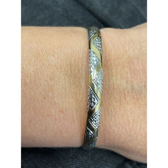 Women Solid 10K Yellow Gold 7" Textured Snake Bangle Two-Tone Bracelet Minimalis - Picture 3 of 9